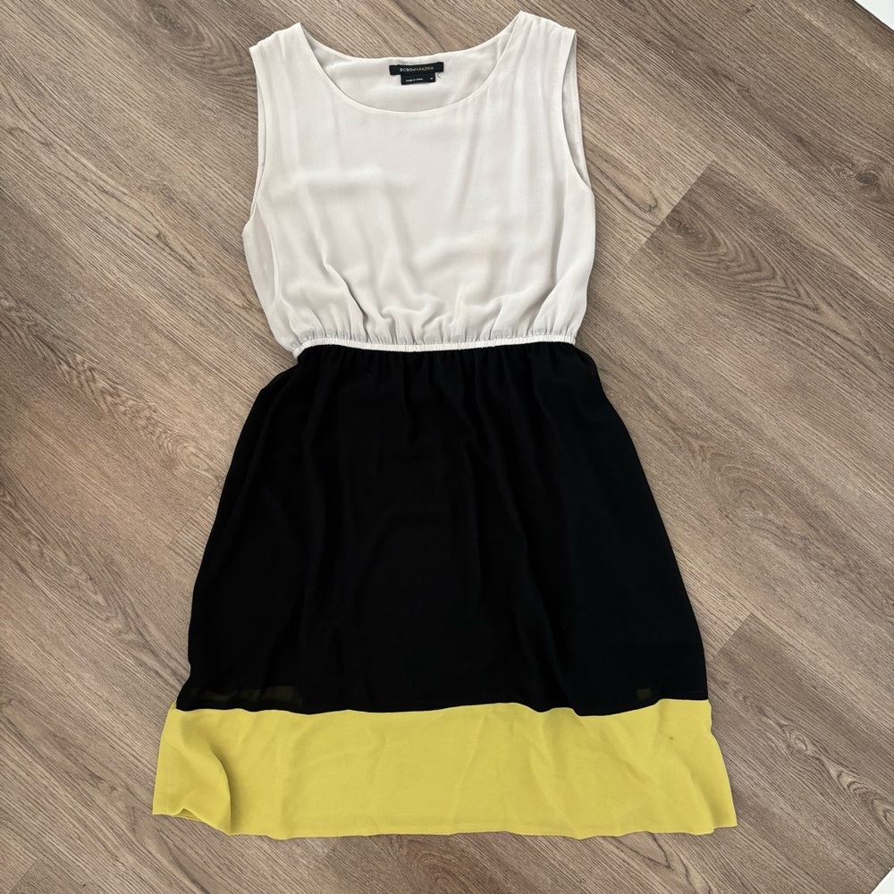 BCBGMaxAzria Sleeveless Scoop neck Loose fit Color block Dress